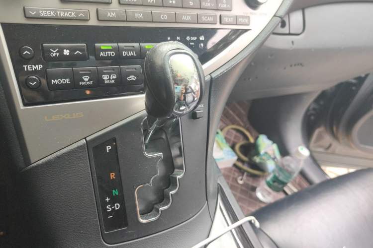 Used Lexus RX Classic 2011 270 Elegant Edition Gear Lever