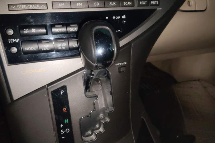 Used Lexus RX Classic 2011 270 Elegant Edition Gear Lever