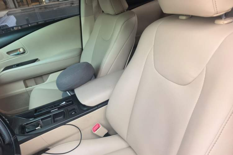 Used Lexus RX Classic 2011 270 Luxury Edition Left Front Seat