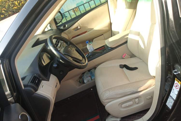 Used Lexus RX Classic 2011 270 Luxury Edition Left Front Seat