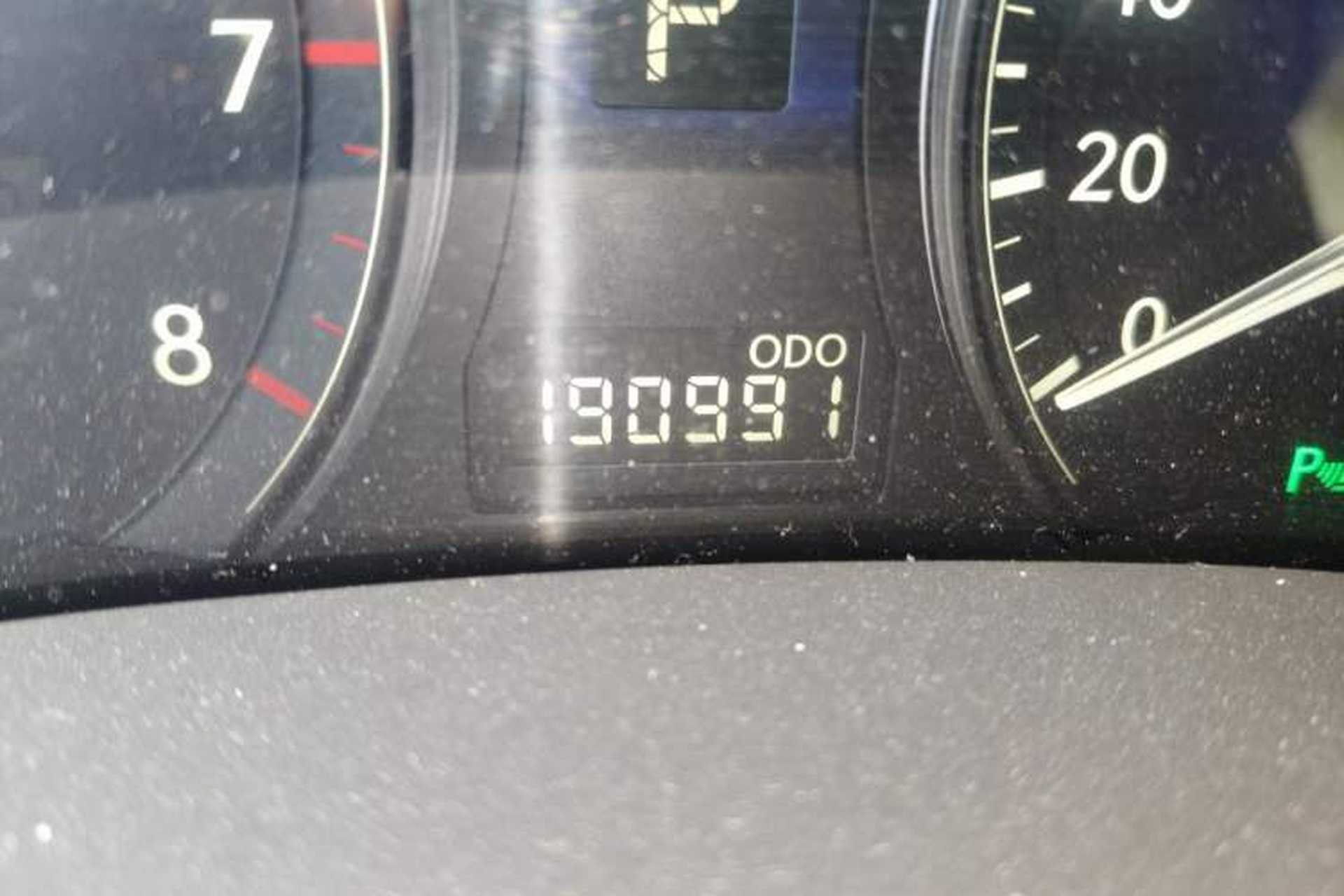 Used Lexus RX Classic 2011 270 Elegant Edition Odometer Close Up