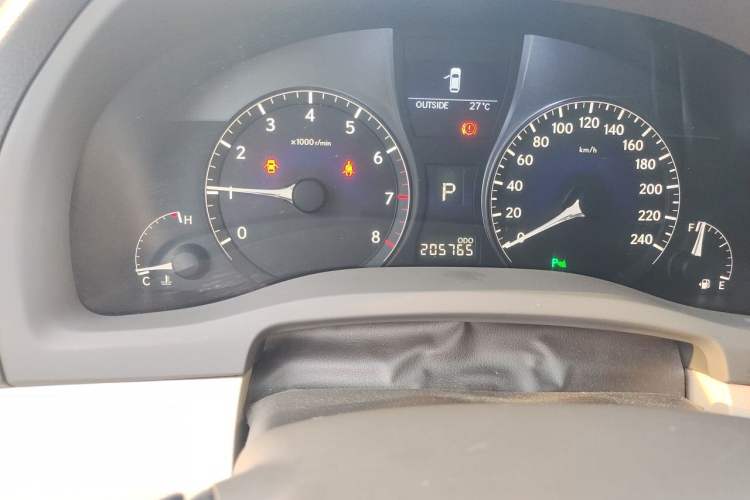 Used Lexus RX Classic 2011 270 Elegant Edition Odometer Close Up