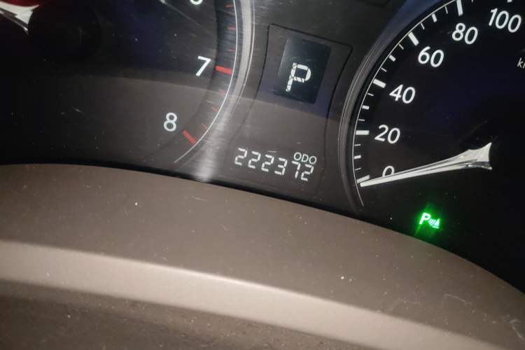 Used Lexus RX Classic 2011 270 Elegant Edition Odometer Close Up