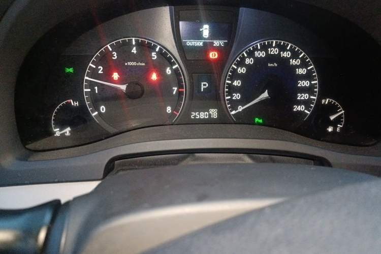 Used Lexus RX Classic 2011 270 Luxury Edition Odometer Close Up