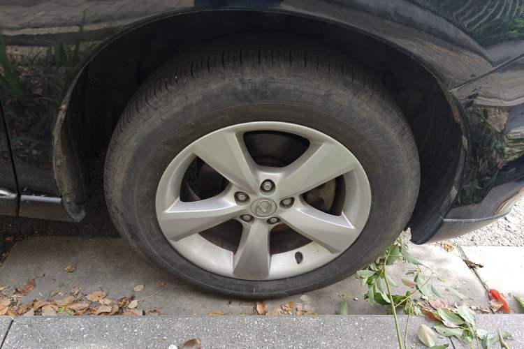 Used Lexus RX Classic 2011 270 Elite Edition Right Front Wheel Hub