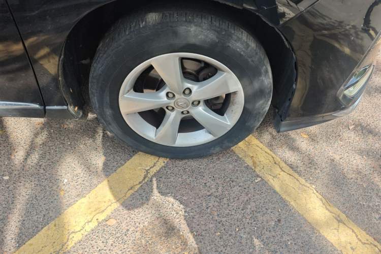 Used Lexus RX Classic 2011 270 Elite Edition Right Front Wheel Hub