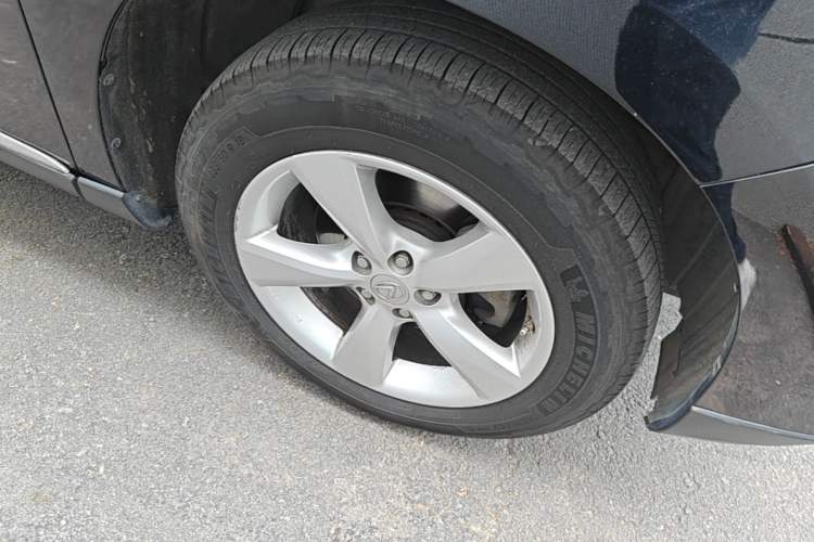 Used Lexus RX Classic 2011 270 Elegant Edition Right Front Wheel Hub