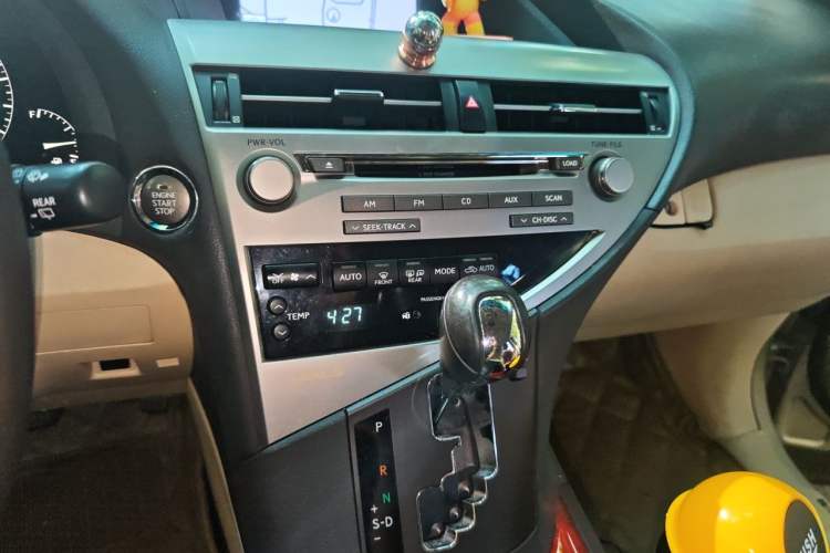 Used Lexus RX Classic 2011 270 Luxury Edition Audio And AC Panel