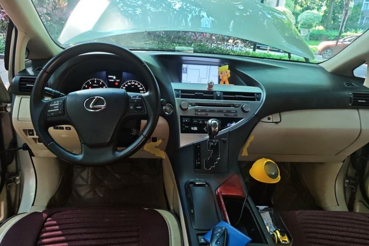 Used Lexus RX Classic 2011 270 Luxury Edition Center Console