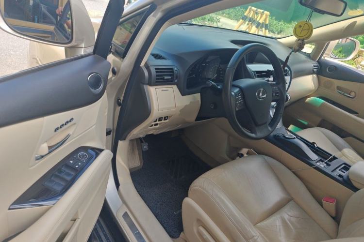 Used Lexus RX Classic 2011 270 Elegant Edition Driver Seat