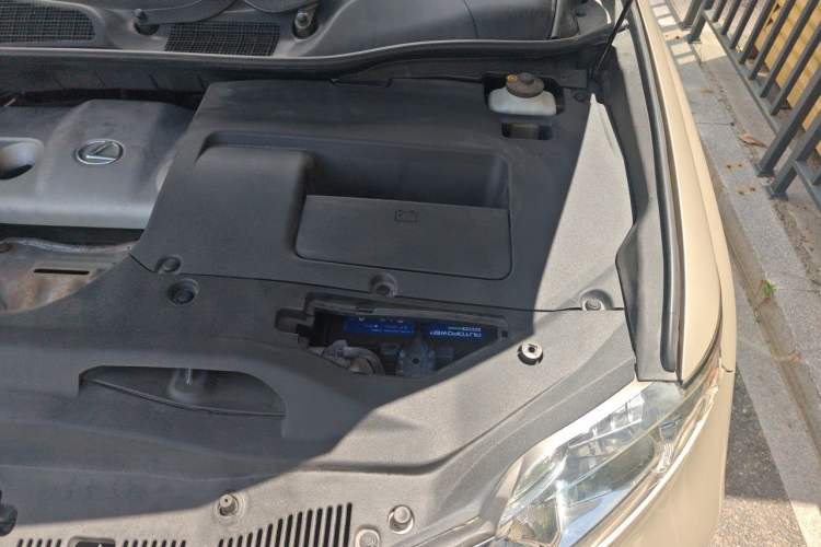 Used Lexus RX Classic 2011 270 Elegant Edition Engine Bay Left