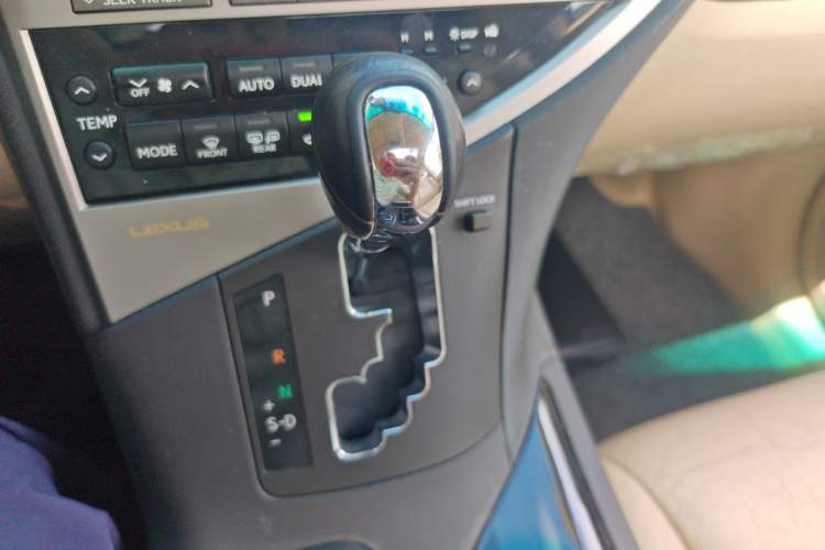 Used Lexus RX Classic 2011 270 Elegant Edition Gear Lever