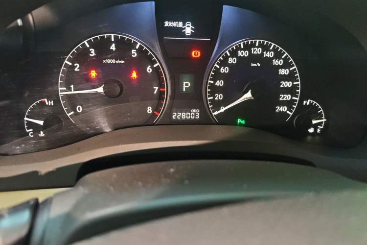 Used Lexus RX Classic 2011 270 Luxury Edition Odometer Close Up