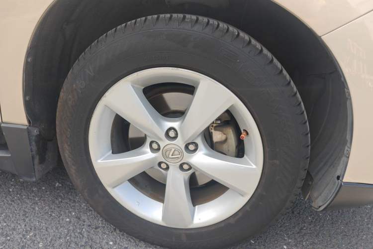Used Lexus RX Classic 2011 270 Elegant Edition Right Front Wheel Hub