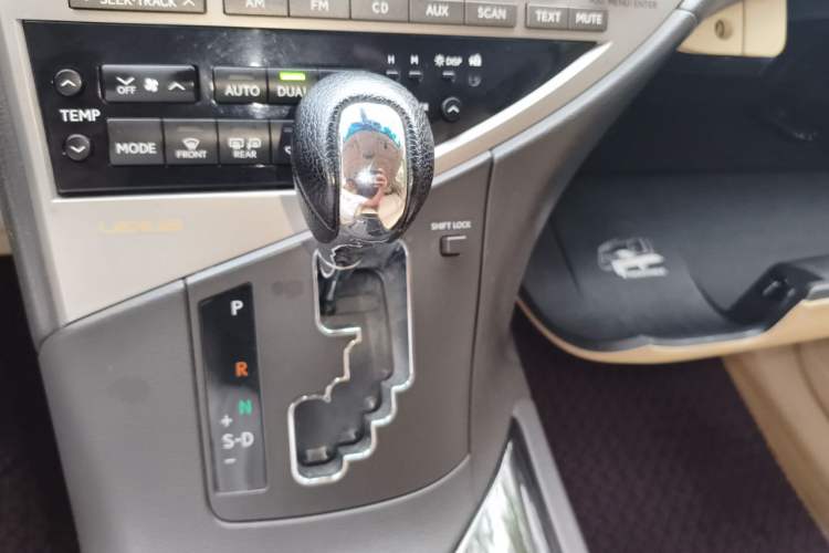 Used Lexus RX Classic 2011 270 Elegant Edition Gear Lever