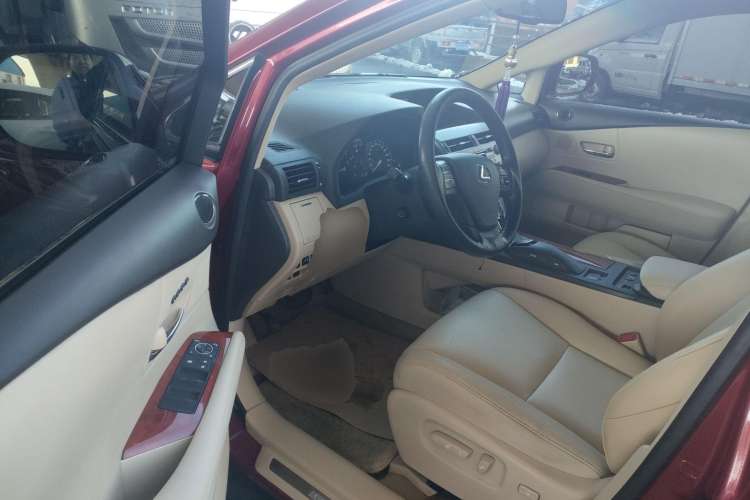 Used Lexus RX Classic 2011 270 Luxury Edition Driver Seat