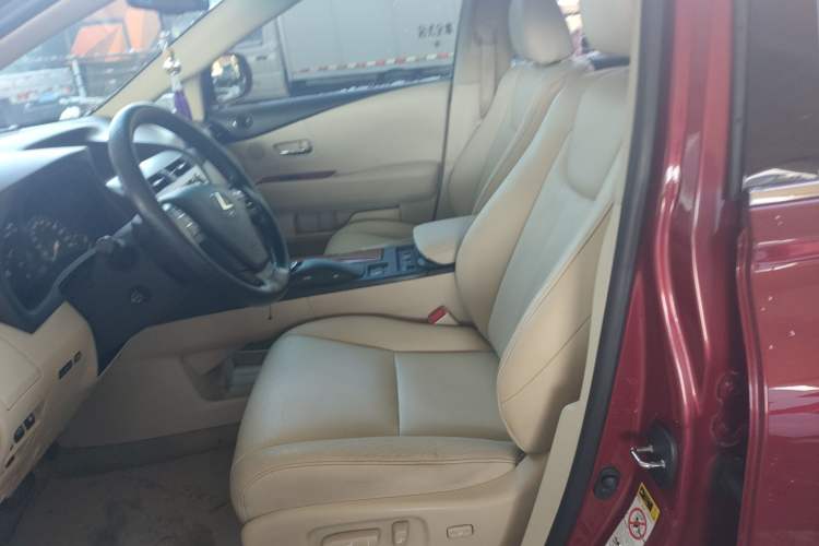Used Lexus RX Classic 2011 270 Luxury Edition Left Front Seat