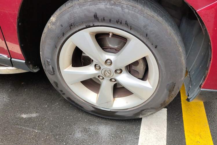 Used Lexus RX Classic 2011 270 Elegant Edition Right Front Wheel Hub