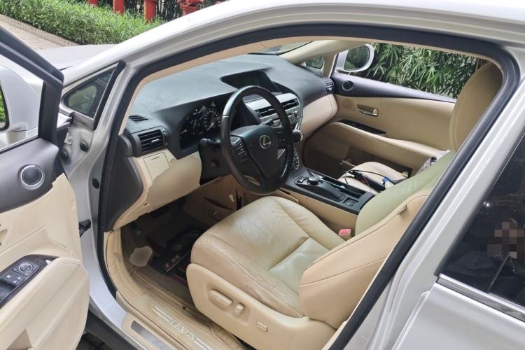 Used Lexus RX Classic 2011 270 Elegant Edition Driver Seat