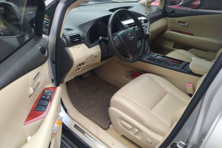 Used Lexus RX Classic 2011 270 Luxury Edition Driver Seat