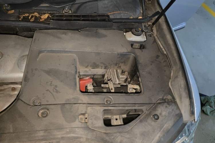Used Lexus RX Classic 2011 270 Luxury Edition Engine Bay Left