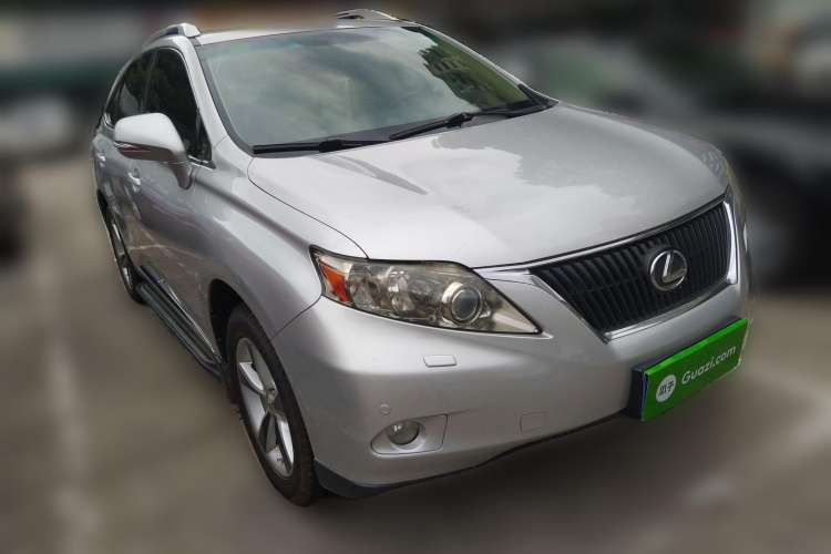 Used Lexus RX Classic 2011 270 Luxury Edition Front Right 45 Deg