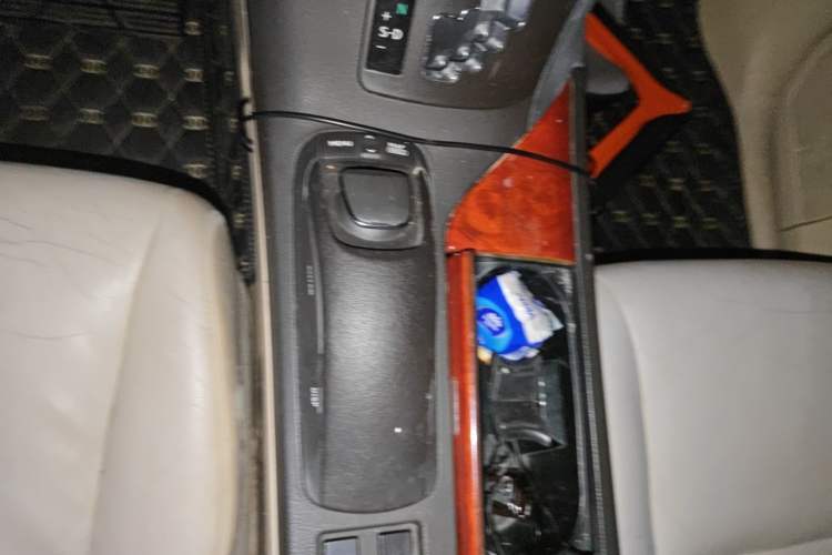 Used Lexus RX Classic 2011 270 Luxury Edition Gear Lever