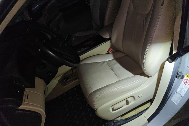 Used Lexus RX Classic 2011 270 Luxury Edition Left Front Seat