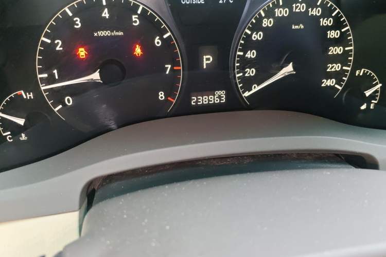 Used Lexus RX Classic 2011 270 Elegant Edition Odometer Close Up