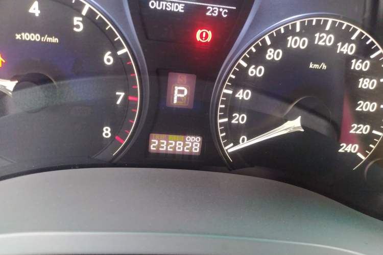 Used Lexus RX Classic 2011 270 Luxury Edition Odometer Close Up