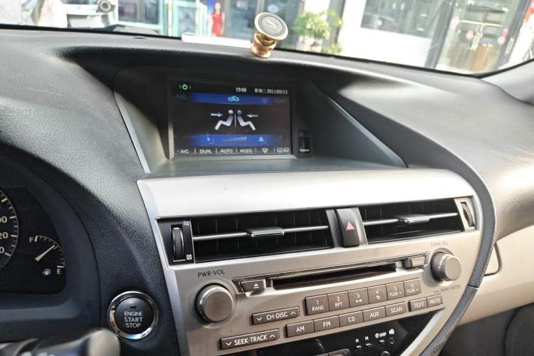 Used Lexus RX Classic 2011 270 Elite Edition Audio And AC Panel