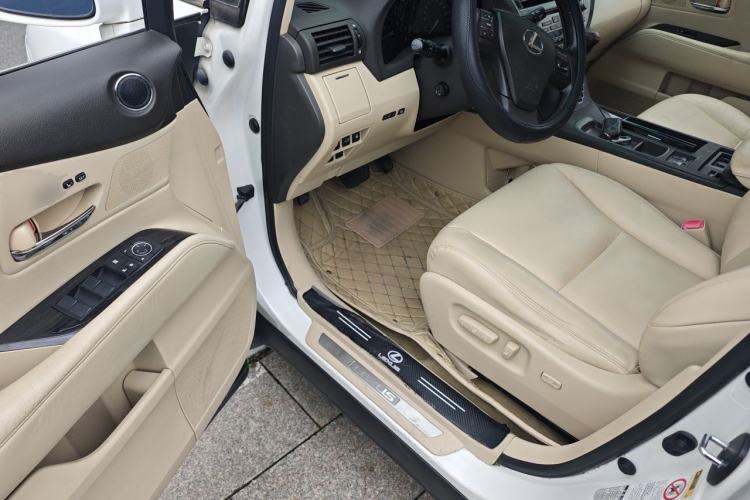 Used Lexus RX Classic 2011 270 Elegant Edition Driver Seat