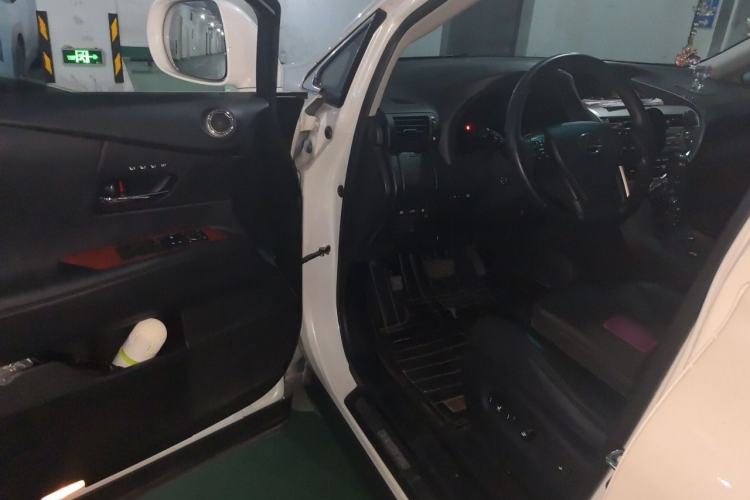 Used Lexus RX Classic 2011 270 Luxury Edition Driver Seat
