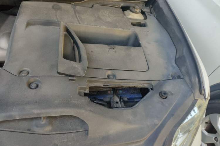 Used Lexus RX Classic 2011 270 Elegant Edition Engine Bay Left