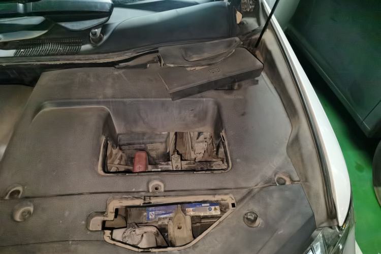 Used Lexus RX Classic 2011 270 Elegant Edition Engine Bay Left