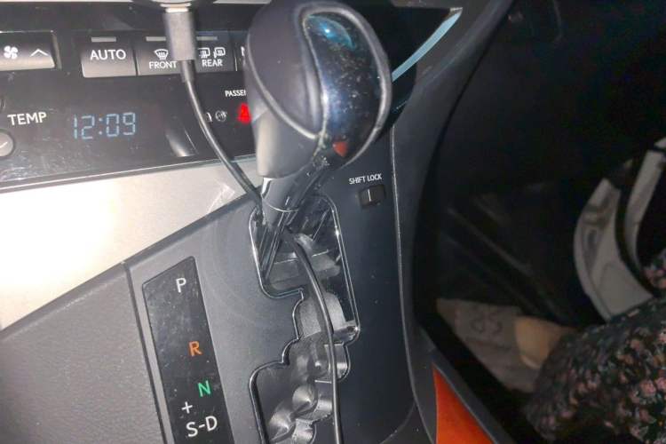 Used Lexus RX Classic 2011 270 Luxury Edition Gear Lever