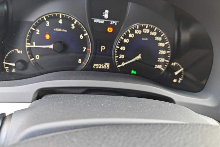 Used Lexus RX Classic 2011 270 Elite Edition Odometer Close Up