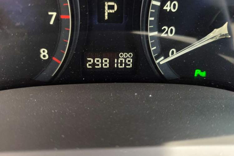 Used Lexus RX Classic 2011 270 Elegant Edition Odometer Close Up