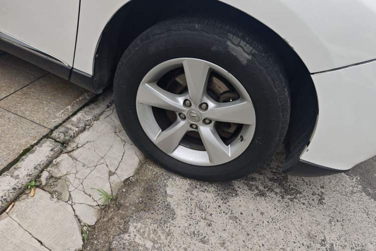 Used Lexus RX Classic 2011 270 Elegant Edition Right Front Wheel Hub