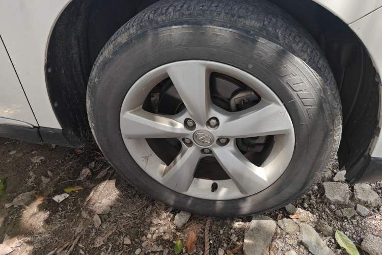 Used Lexus RX Classic 2011 270 Elegant Edition Right Front Wheel Hub