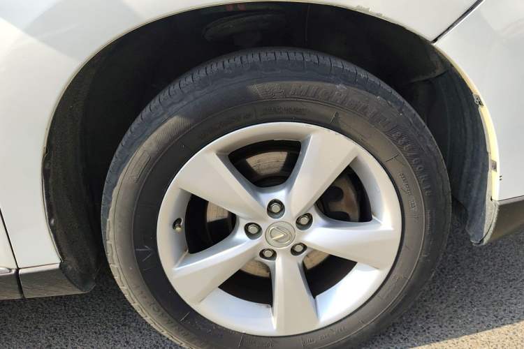 Used Lexus RX Classic 2011 270 Elegant Edition Right Front Wheel Hub