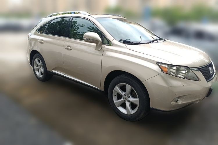 Used Lexus RX Classic 2011 270 Luxury Edition Front Right 45 Deg