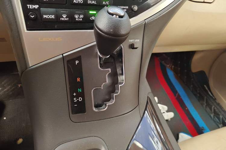 Used Lexus RX Classic 2011 270 Elegant Edition Gear Lever