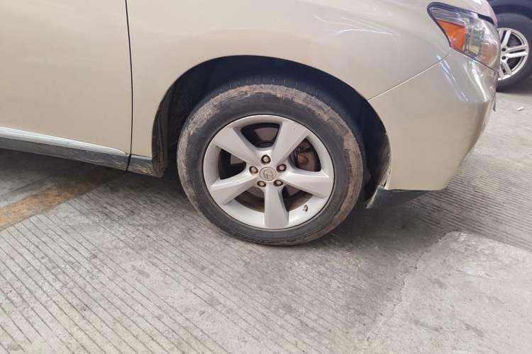 Used Lexus RX Classic 2011 270 Elegant Edition Right Front Wheel Hub
