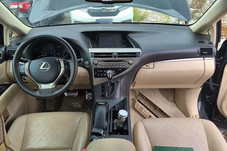 Used Lexus RX Classic 2012 270 Elegant Edition Center Console