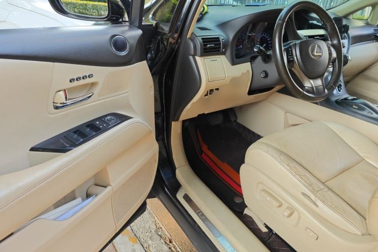 Used Lexus RX Classic 2012 270 Elegant Edition Driver Seat