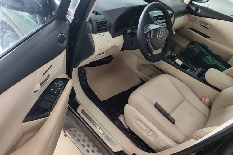 Used Lexus RX Classic 2012 270 Elegant Edition Driver Seat