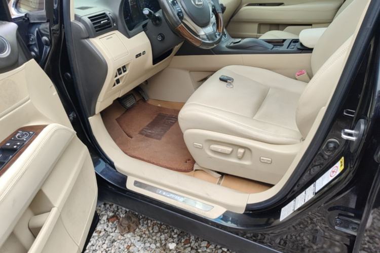 Used Lexus RX Classic 2012 350 Prestige Edition Driver Seat