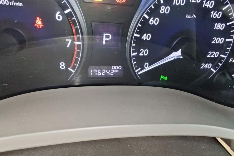 Used Lexus RX Classic 2012 270 Elegant Edition Odometer Close Up