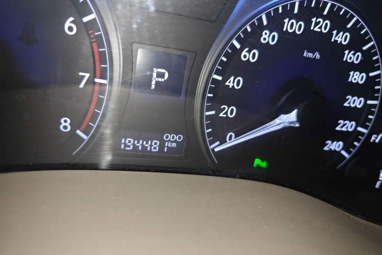 Used Lexus RX Classic 2012 270 Elegant Edition Odometer Close Up